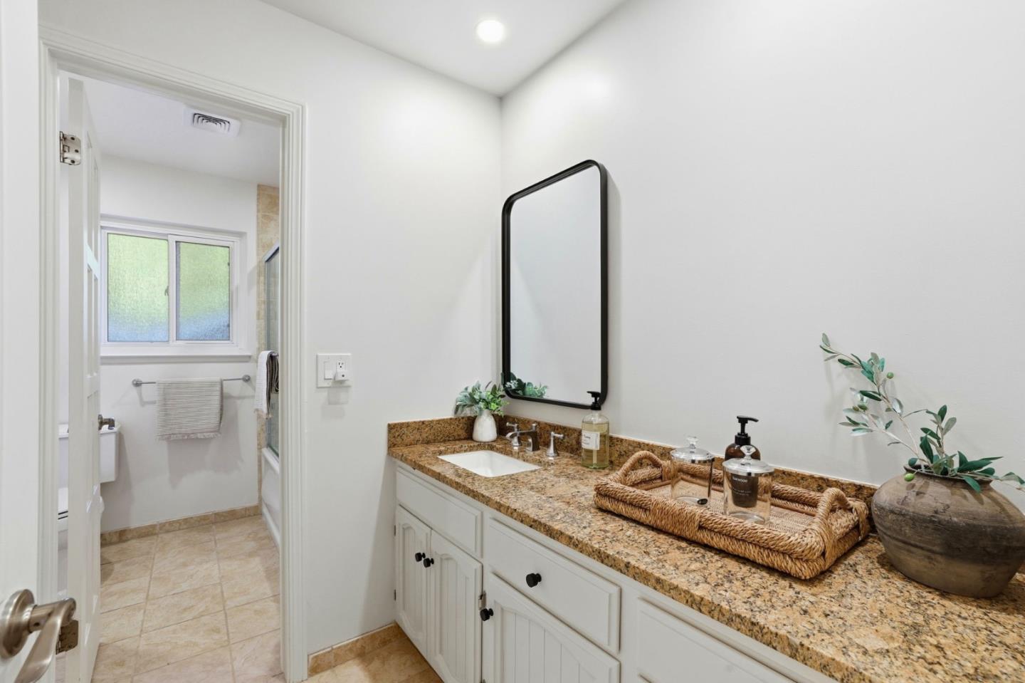 Detail Gallery Image 33 of 65 For 20715 Brush Rd, Los Gatos,  CA 95033 - 4 Beds | 2/1 Baths