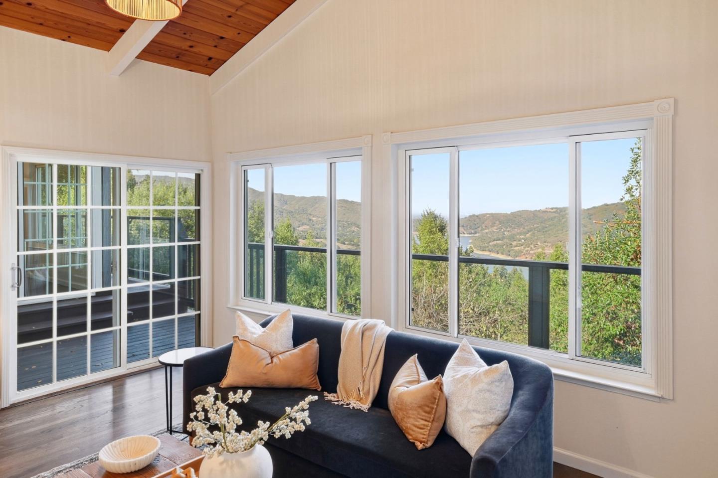 Detail Gallery Image 6 of 65 For 20715 Brush Rd, Los Gatos,  CA 95033 - 4 Beds | 2/1 Baths