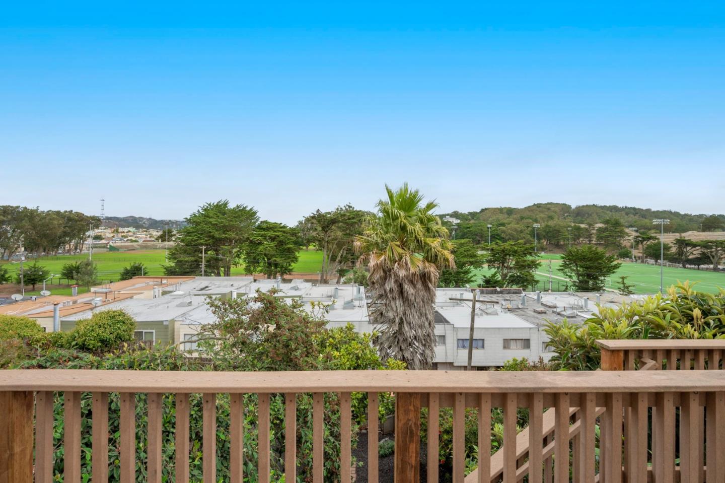 Detail Gallery Image 18 of 41 For 757 Rolph St, San Francisco,  CA 94112 - 2 Beds | 1 Baths