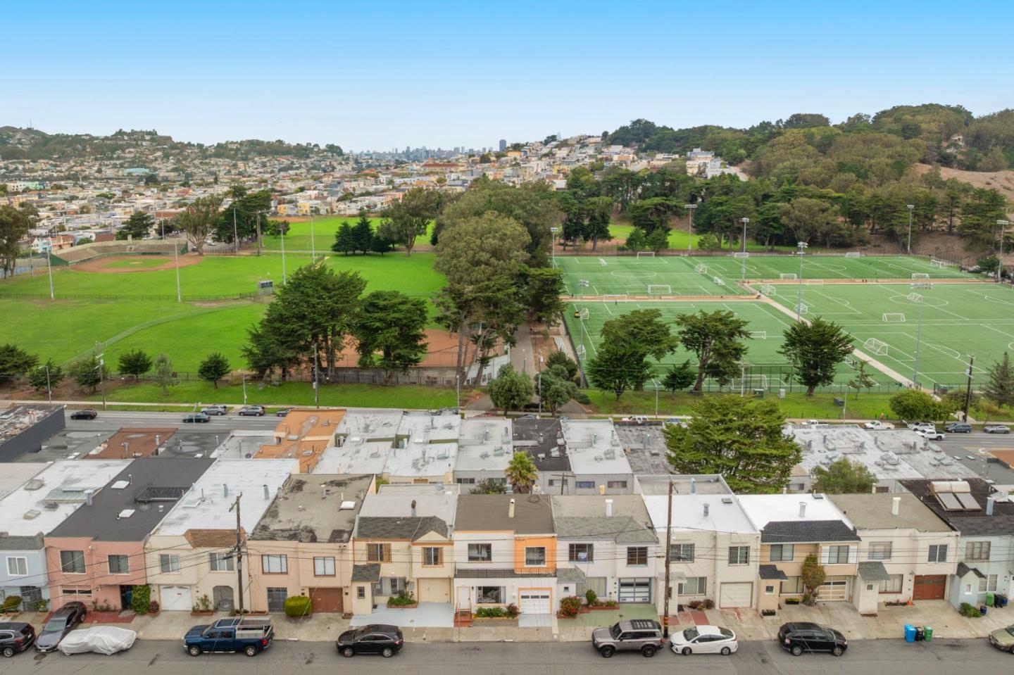 Detail Gallery Image 33 of 41 For 757 Rolph St, San Francisco,  CA 94112 - 2 Beds | 1 Baths