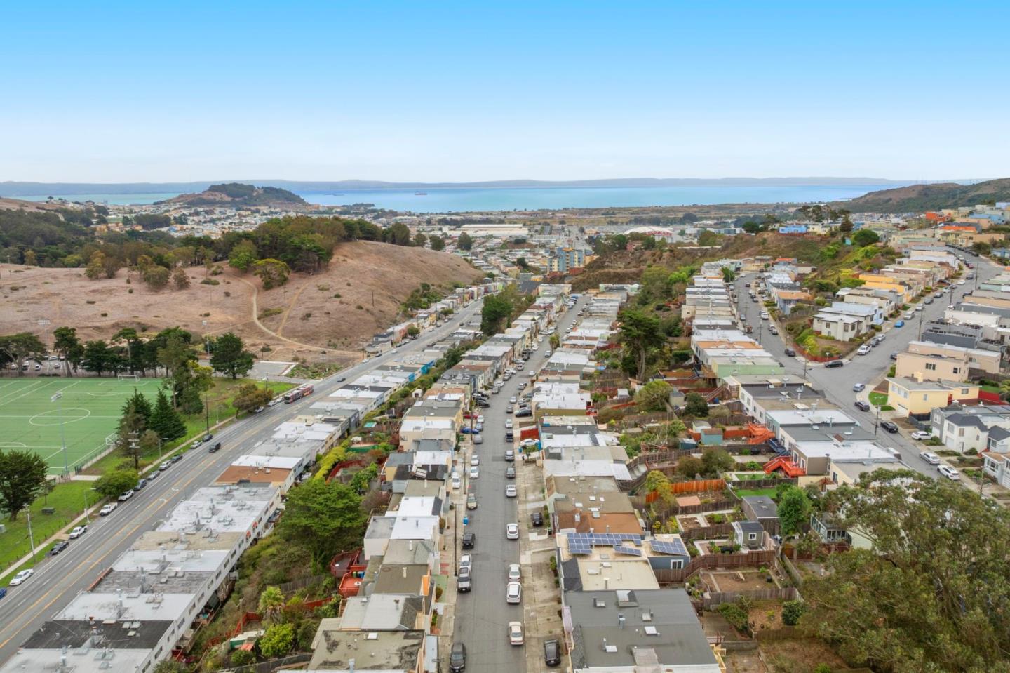 Detail Gallery Image 37 of 41 For 757 Rolph St, San Francisco,  CA 94112 - 2 Beds | 1 Baths