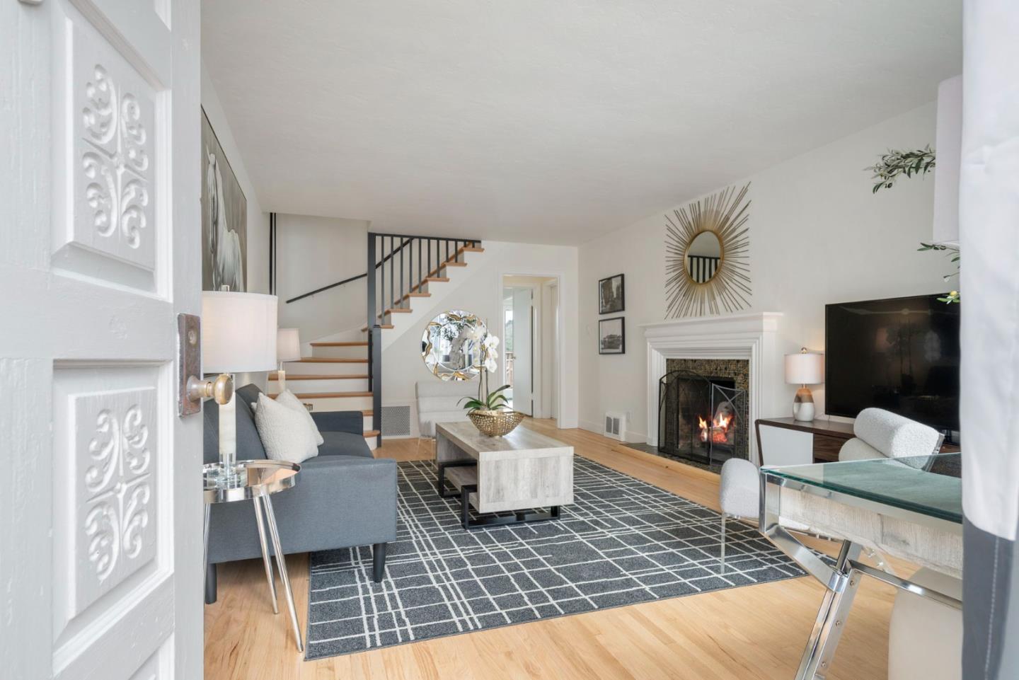 Detail Gallery Image 4 of 41 For 757 Rolph St, San Francisco,  CA 94112 - 2 Beds | 1 Baths