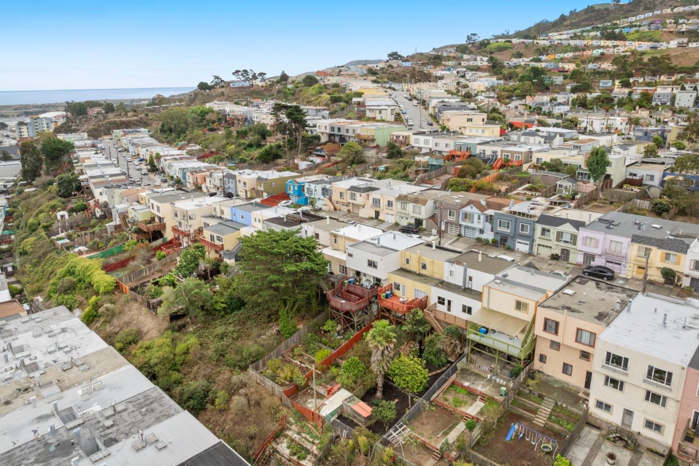 Detail Gallery Image 40 of 41 For 757 Rolph St, San Francisco,  CA 94112 - 2 Beds | 1 Baths