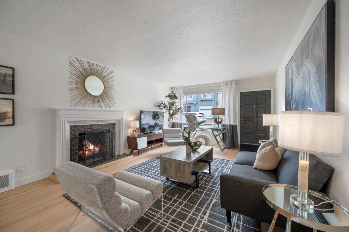 Detail Gallery Image 8 of 41 For 757 Rolph St, San Francisco,  CA 94112 - 2 Beds | 1 Baths