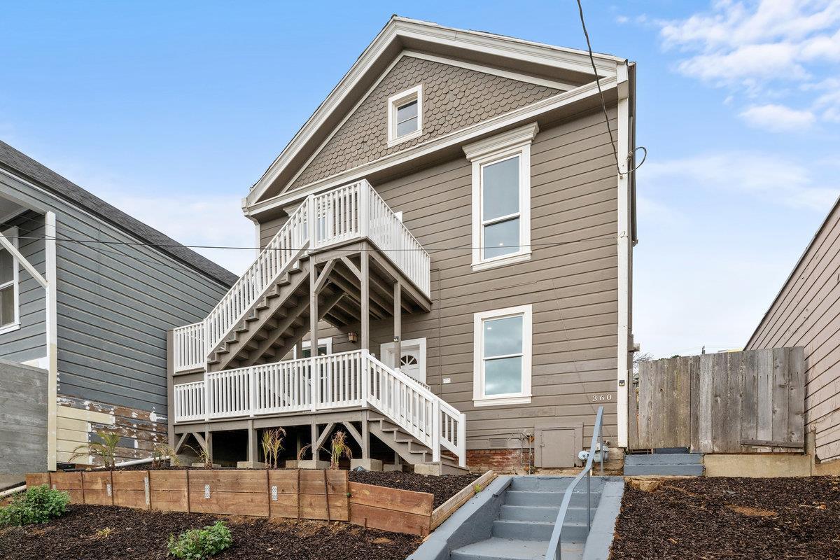Detail Gallery Image 2 of 40 For 360 Laidley St, San Francisco,  CA 94131 - – Beds | – Baths
