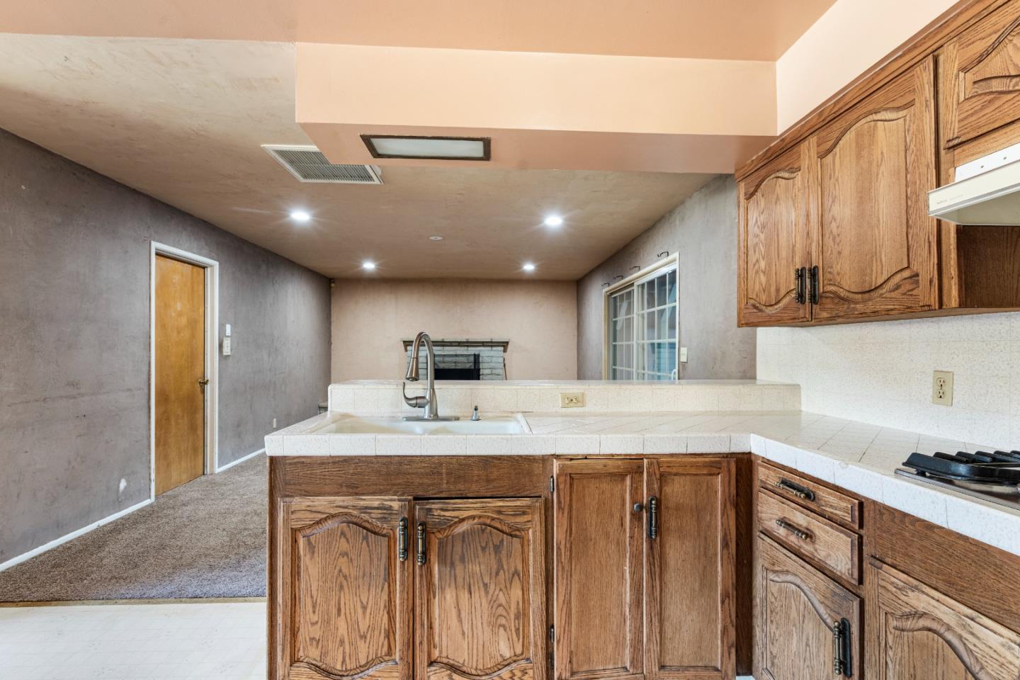 Detail Gallery Image 16 of 50 For 641 Main St, Soledad,  CA 93960 - 3 Beds | 2 Baths