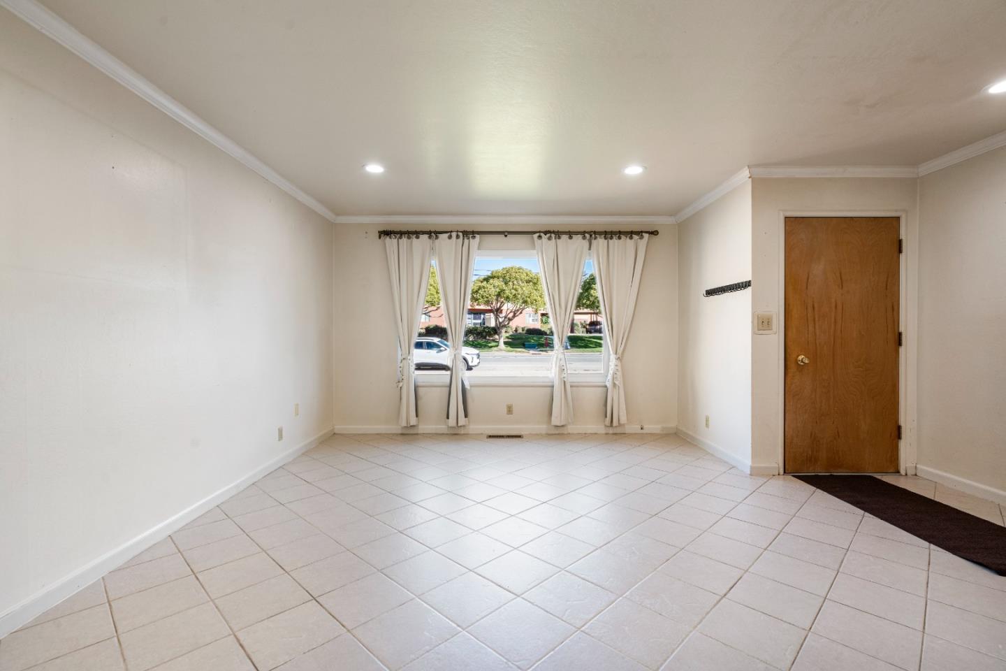 Detail Gallery Image 9 of 50 For 641 Main St, Soledad,  CA 93960 - 3 Beds | 2 Baths