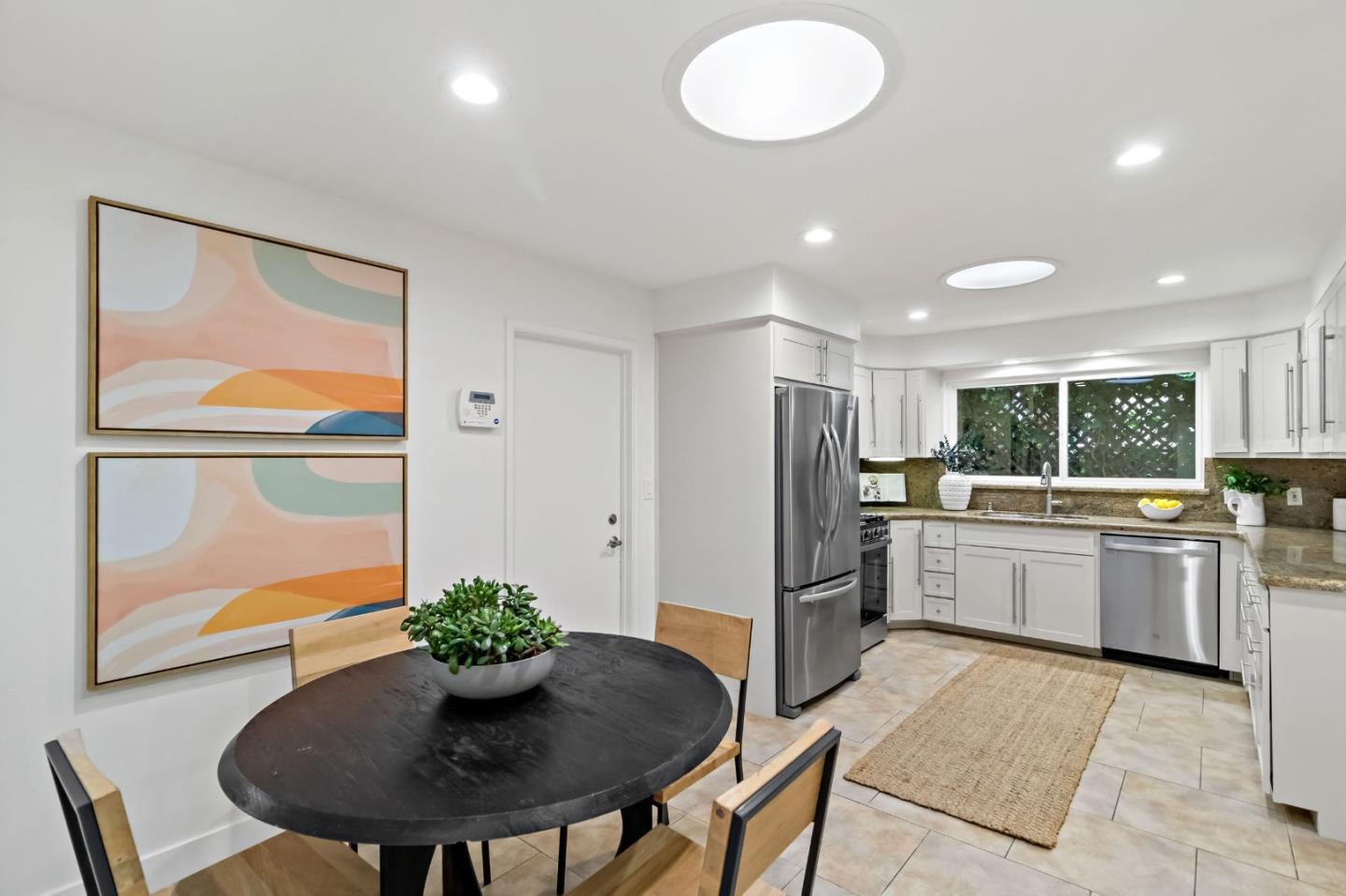 Detail Gallery Image 10 of 45 For 1055 Happy Valley Ave, San Jose,  CA 95129 - 6 Beds | 3 Baths