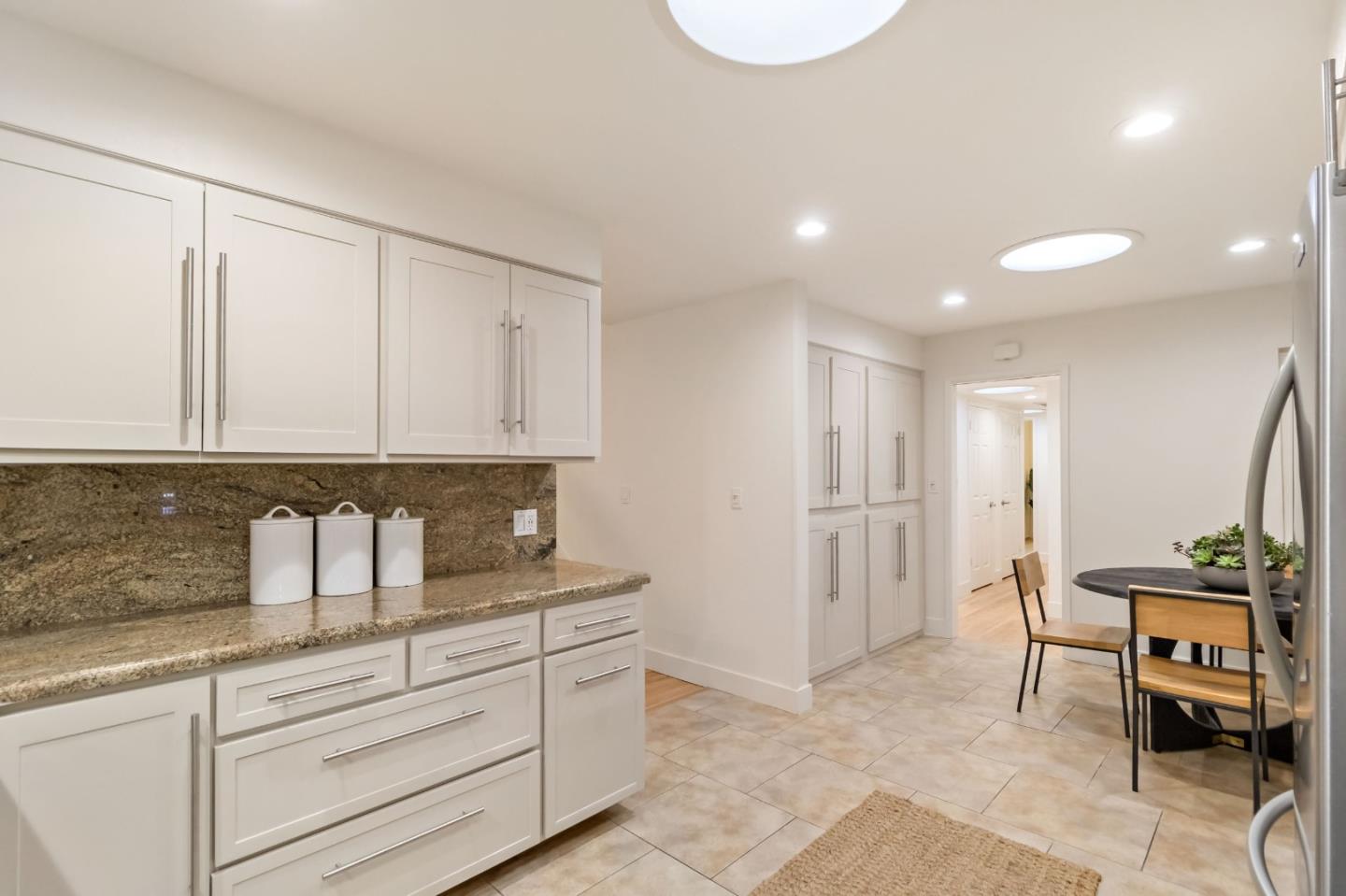 Detail Gallery Image 14 of 45 For 1055 Happy Valley Ave, San Jose,  CA 95129 - 6 Beds | 3 Baths