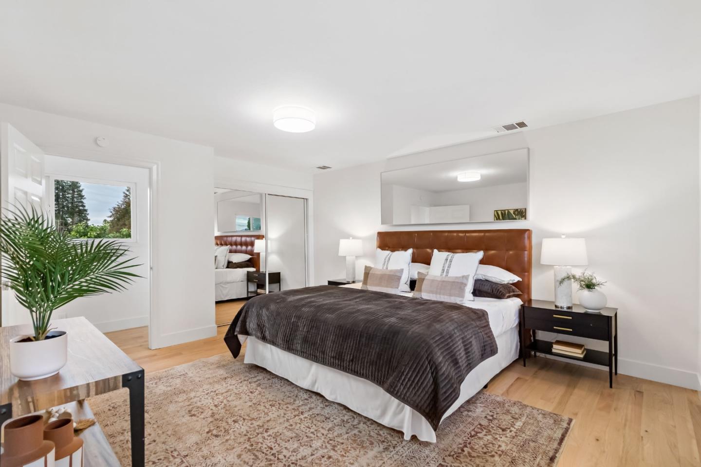 Detail Gallery Image 16 of 45 For 1055 Happy Valley Ave, San Jose,  CA 95129 - 6 Beds | 3 Baths