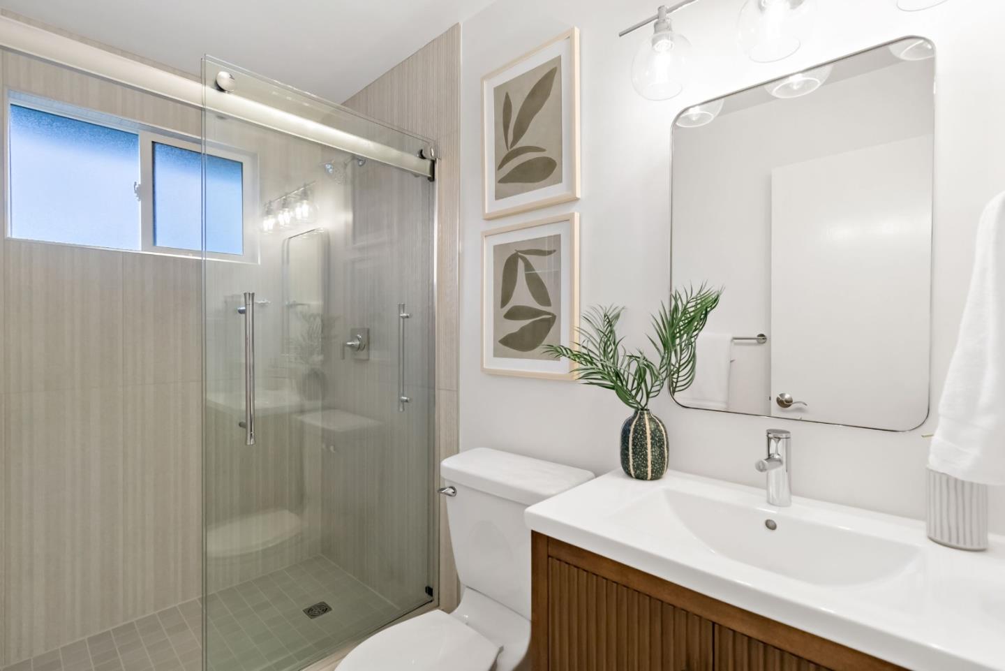 Detail Gallery Image 18 of 45 For 1055 Happy Valley Ave, San Jose,  CA 95129 - 6 Beds | 3 Baths