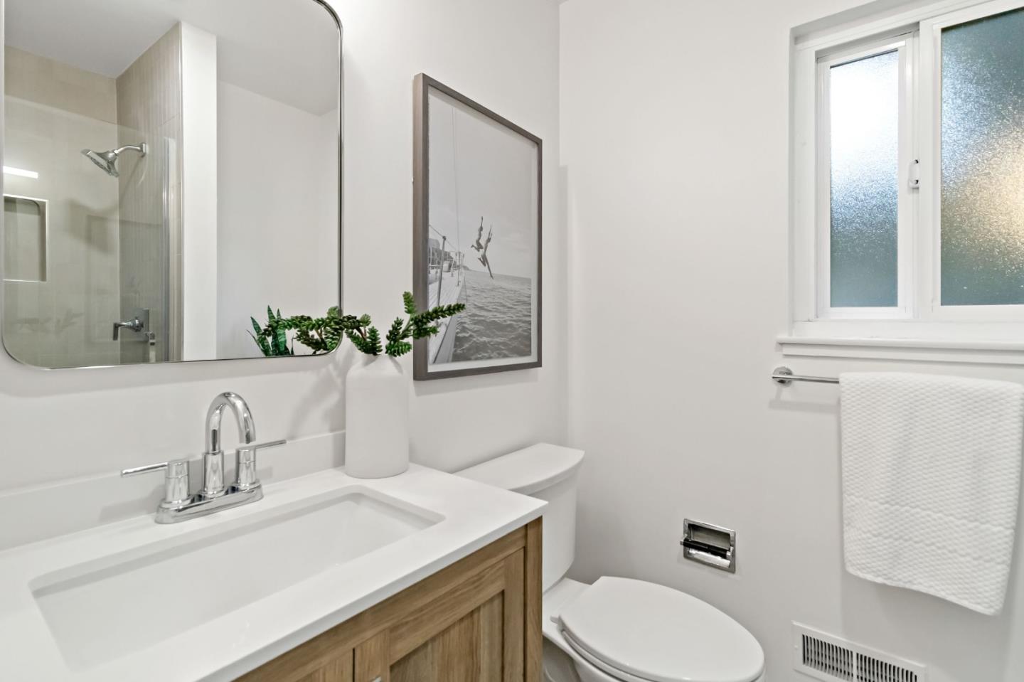 Detail Gallery Image 21 of 45 For 1055 Happy Valley Ave, San Jose,  CA 95129 - 6 Beds | 3 Baths