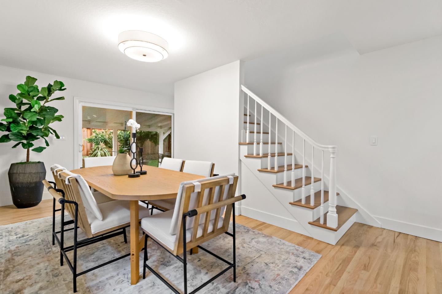 Detail Gallery Image 8 of 45 For 1055 Happy Valley Ave, San Jose,  CA 95129 - 6 Beds | 3 Baths