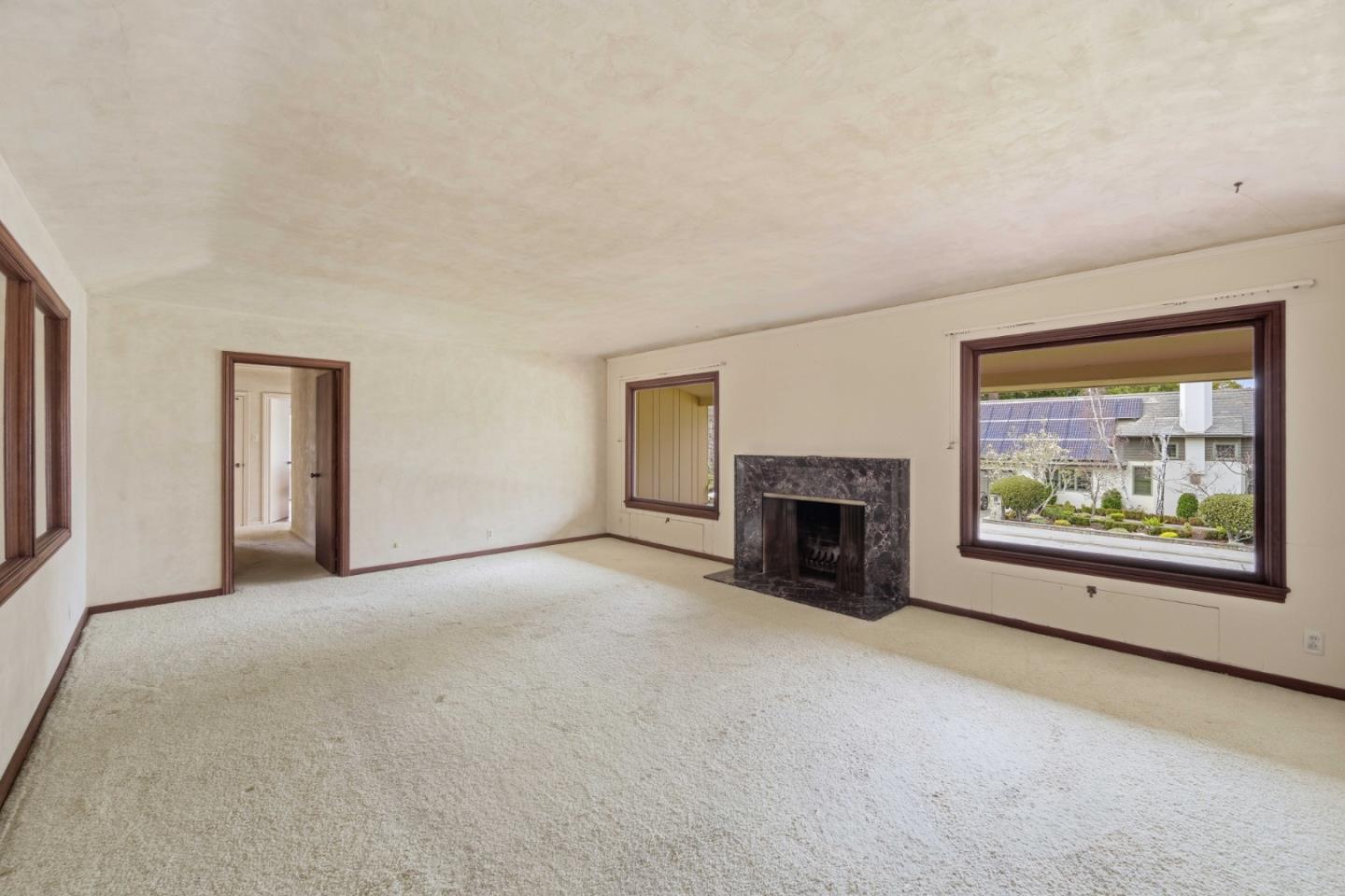 Detail Gallery Image 22 of 36 For 1735 Crockett Ln, Hillsborough,  CA 94010 - 4 Beds | 3 Baths