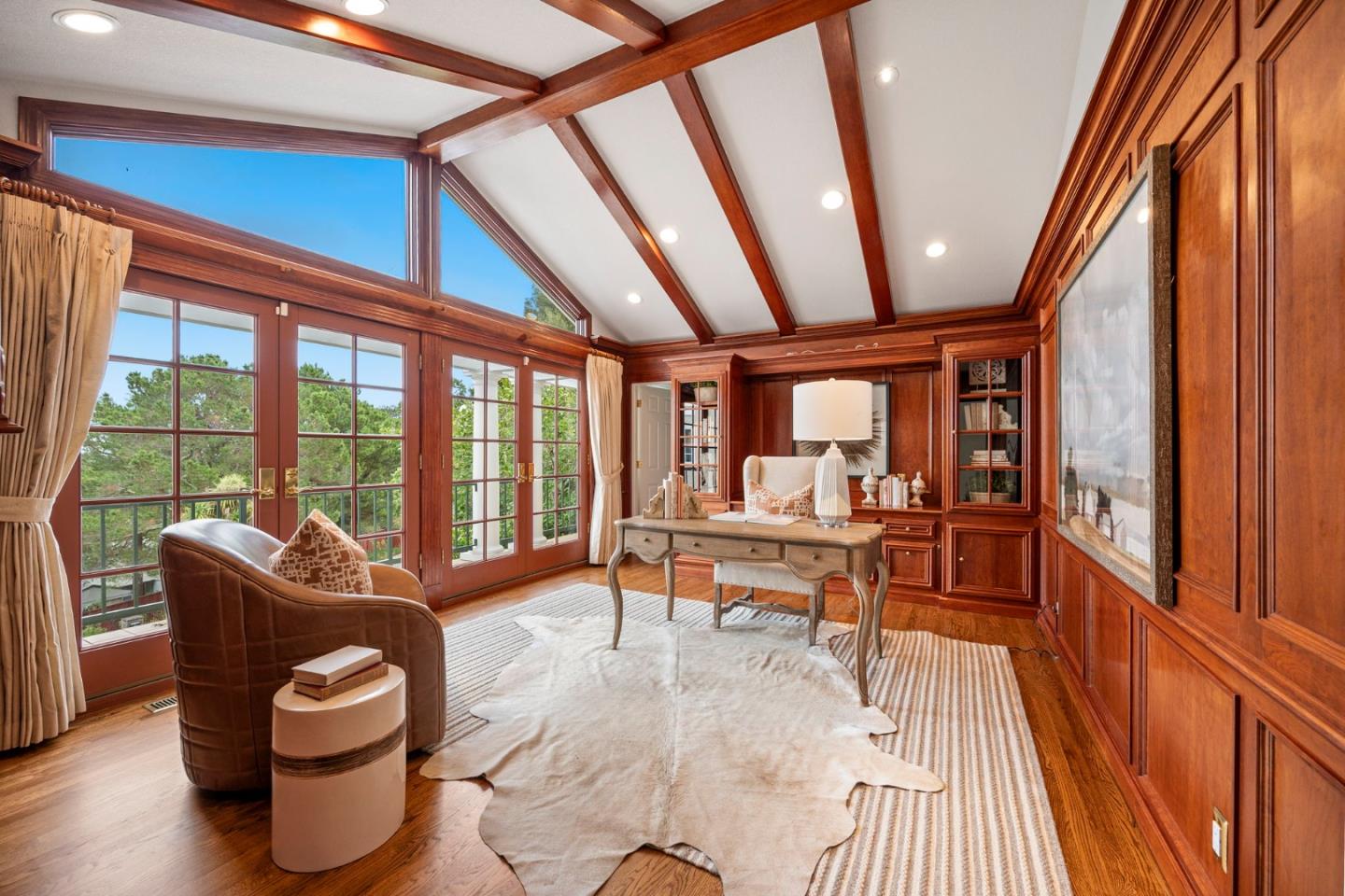 Detail Gallery Image 13 of 83 For 30 Live Oak Ln, Hillsborough,  CA 94010 - 6 Beds | 5/1 Baths