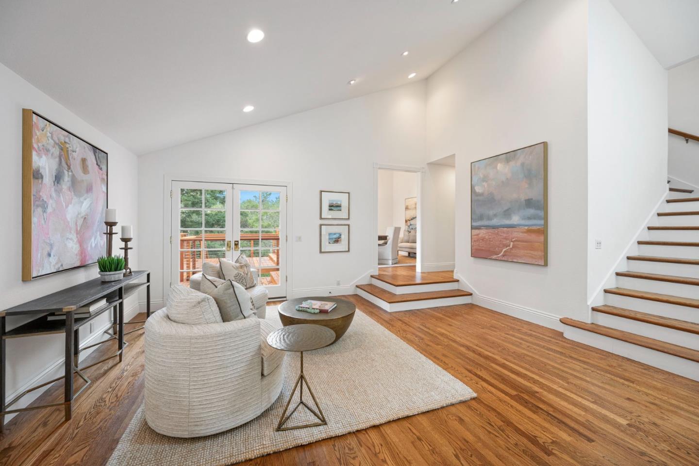 Detail Gallery Image 24 of 83 For 30 Live Oak Ln, Hillsborough,  CA 94010 - 6 Beds | 5/1 Baths