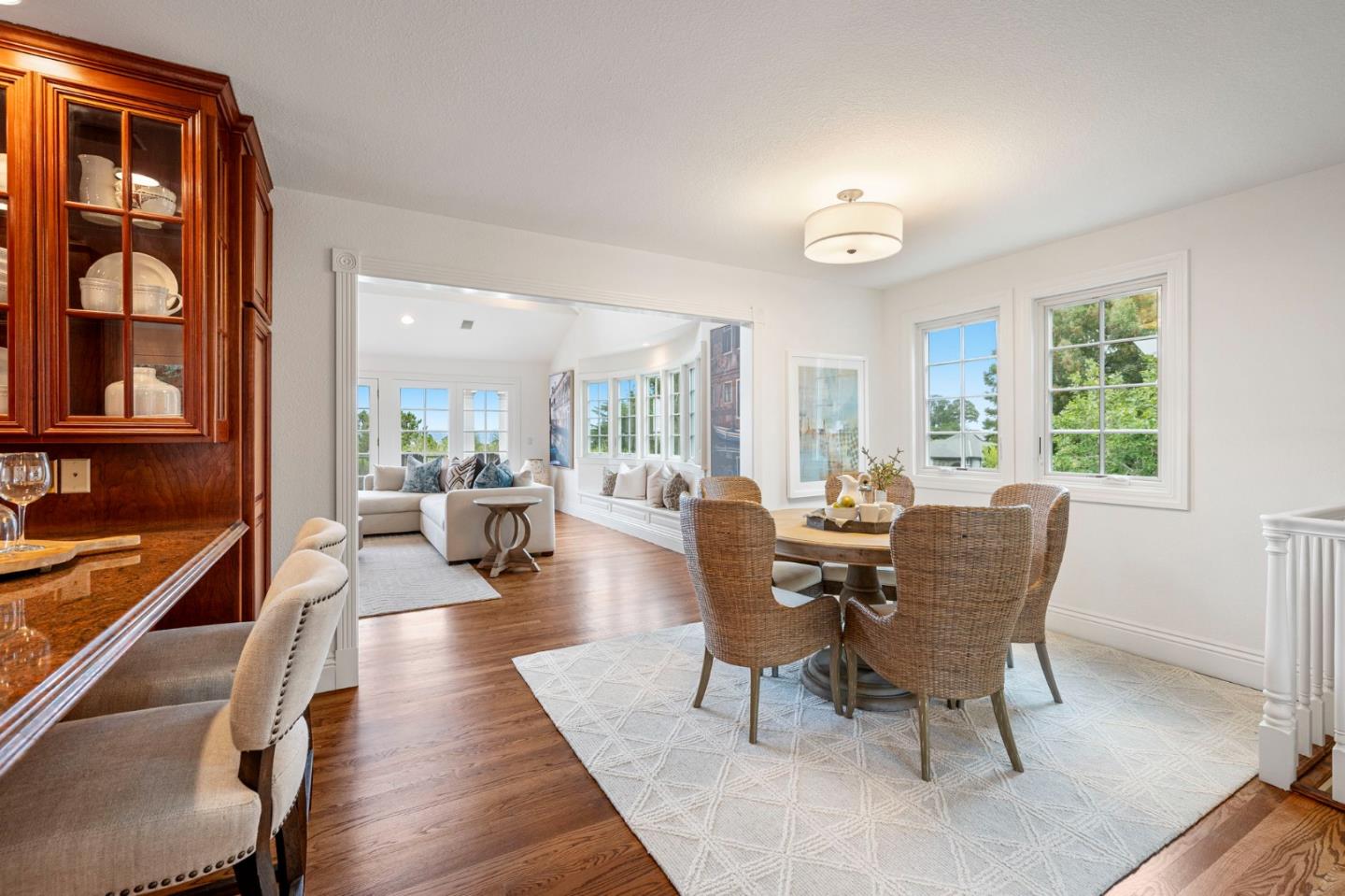 Detail Gallery Image 38 of 83 For 30 Live Oak Ln, Hillsborough,  CA 94010 - 6 Beds | 5/1 Baths