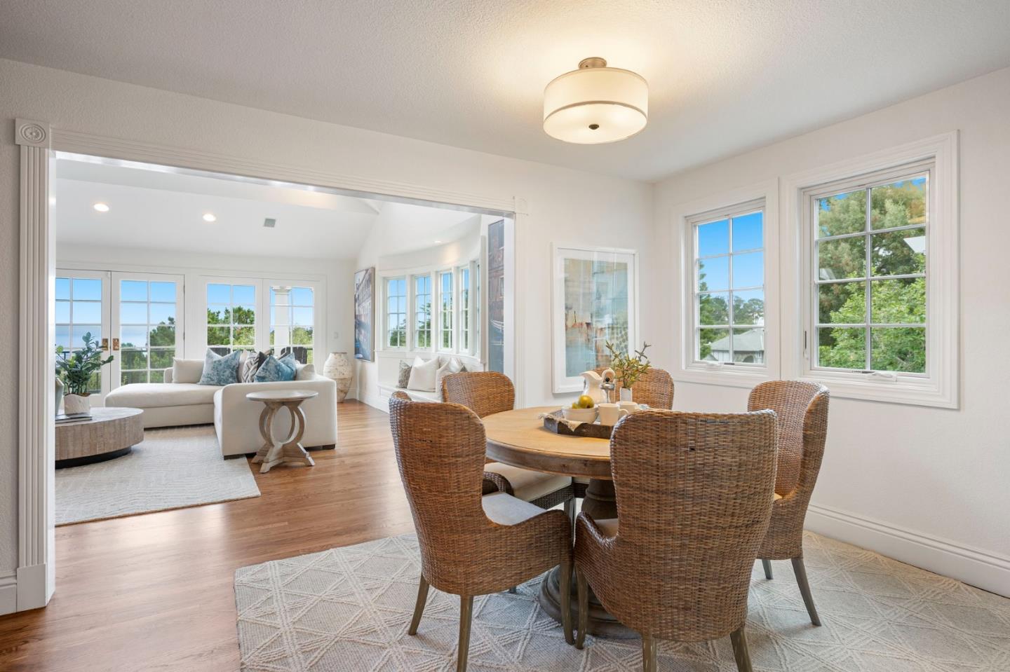 Detail Gallery Image 40 of 83 For 30 Live Oak Ln, Hillsborough,  CA 94010 - 6 Beds | 5/1 Baths