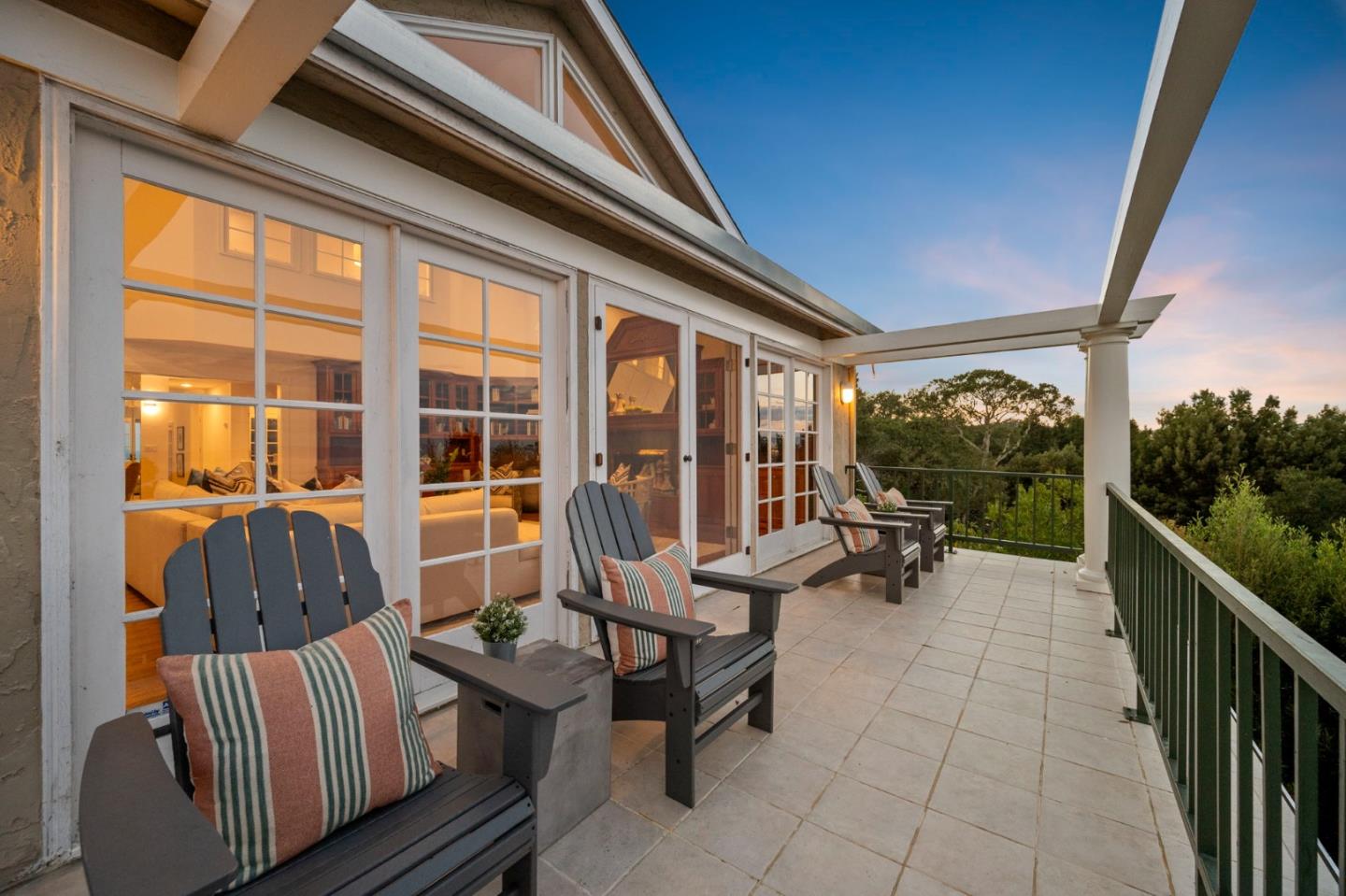 Detail Gallery Image 44 of 83 For 30 Live Oak Ln, Hillsborough,  CA 94010 - 6 Beds | 5/1 Baths