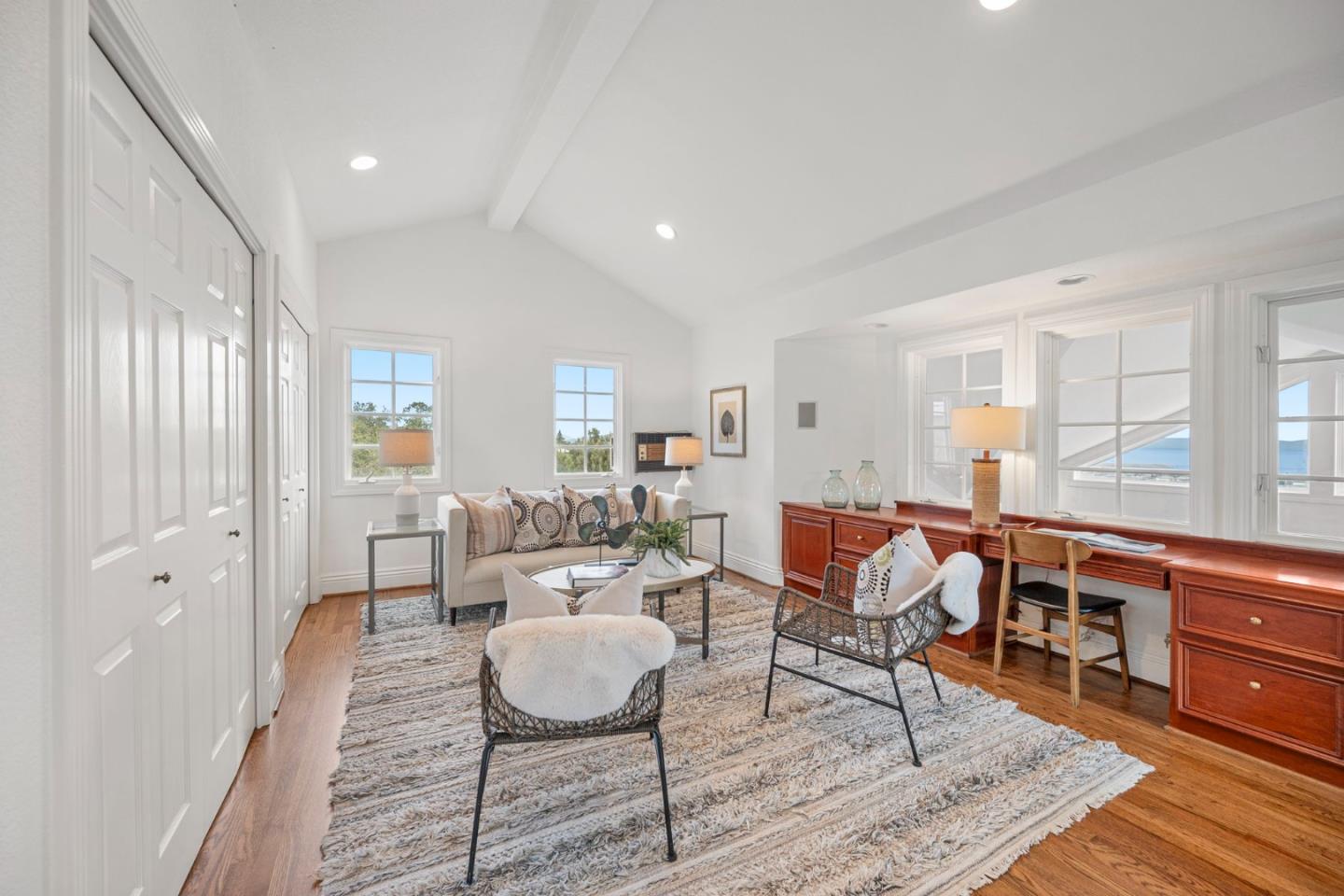 Detail Gallery Image 46 of 83 For 30 Live Oak Ln, Hillsborough,  CA 94010 - 6 Beds | 5/1 Baths