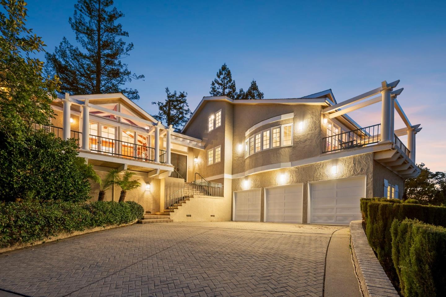 Detail Gallery Image 5 of 83 For 30 Live Oak Ln, Hillsborough,  CA 94010 - 6 Beds | 5/1 Baths