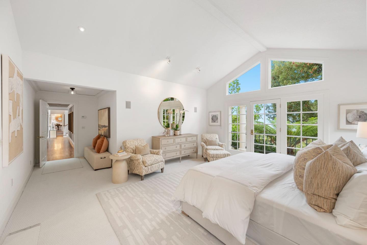 Detail Gallery Image 51 of 83 For 30 Live Oak Ln, Hillsborough,  CA 94010 - 6 Beds | 5/1 Baths