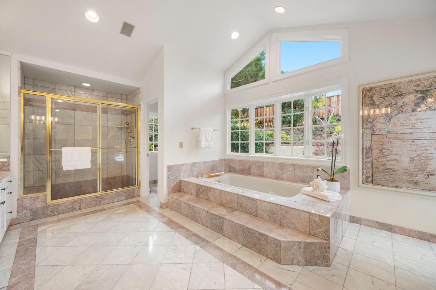 Detail Gallery Image 57 of 83 For 30 Live Oak Ln, Hillsborough,  CA 94010 - 6 Beds | 5/1 Baths