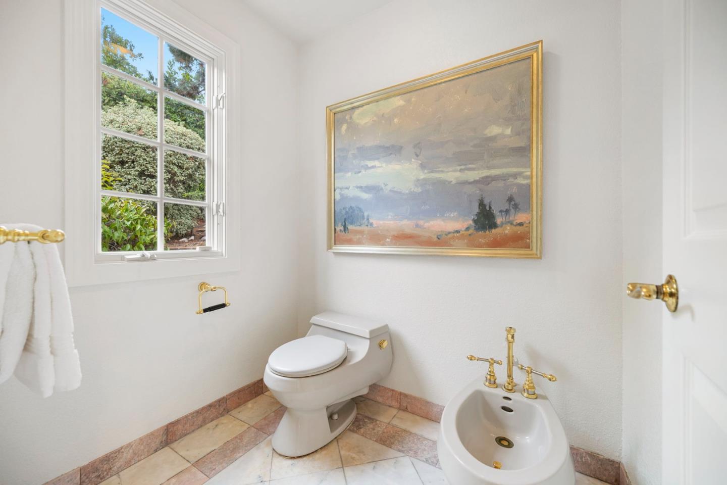 Detail Gallery Image 58 of 83 For 30 Live Oak Ln, Hillsborough,  CA 94010 - 6 Beds | 5/1 Baths