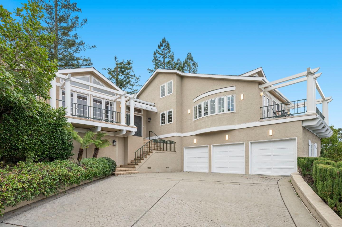 Detail Gallery Image 7 of 83 For 30 Live Oak Ln, Hillsborough,  CA 94010 - 6 Beds | 5/1 Baths