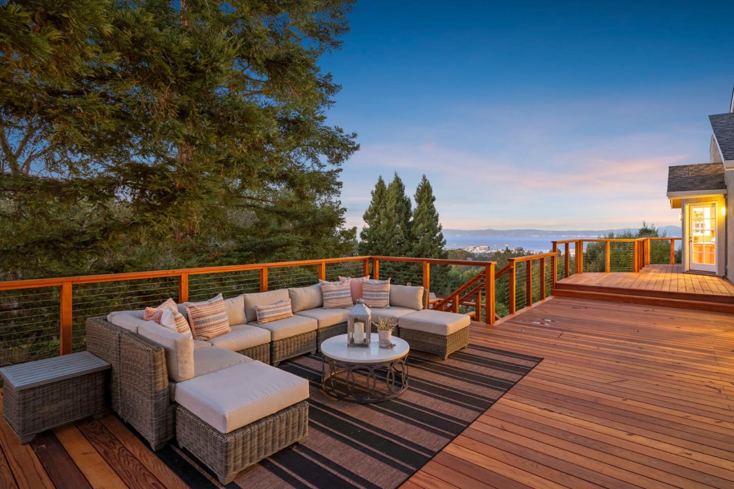 Detail Gallery Image 74 of 83 For 30 Live Oak Ln, Hillsborough,  CA 94010 - 6 Beds | 5/1 Baths