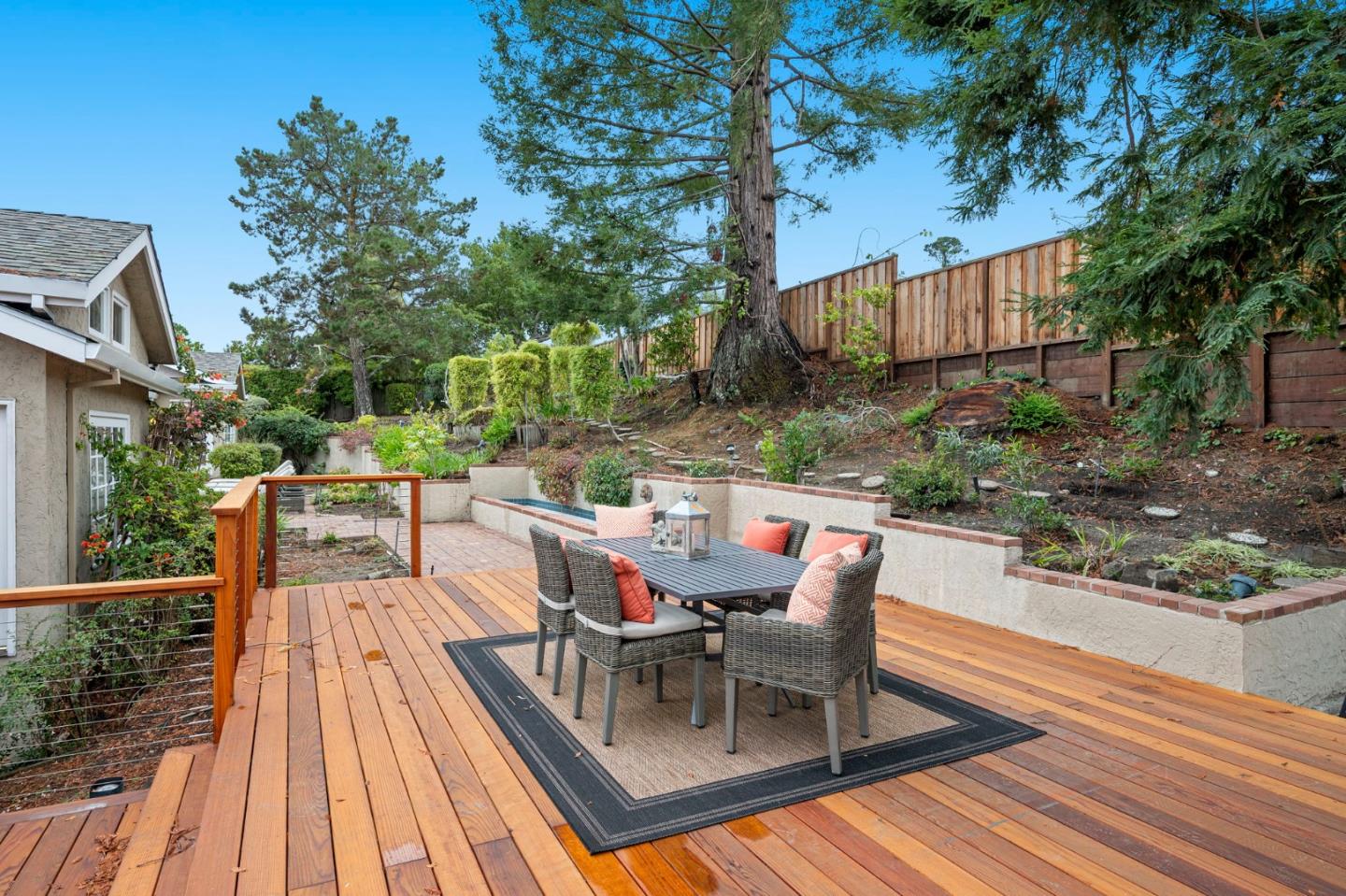 Detail Gallery Image 77 of 83 For 30 Live Oak Ln, Hillsborough,  CA 94010 - 6 Beds | 5/1 Baths