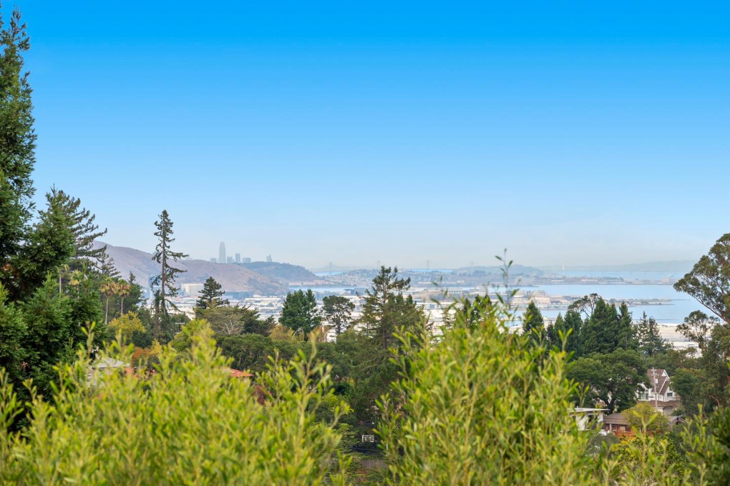 Detail Gallery Image 79 of 83 For 30 Live Oak Ln, Hillsborough,  CA 94010 - 6 Beds | 5/1 Baths