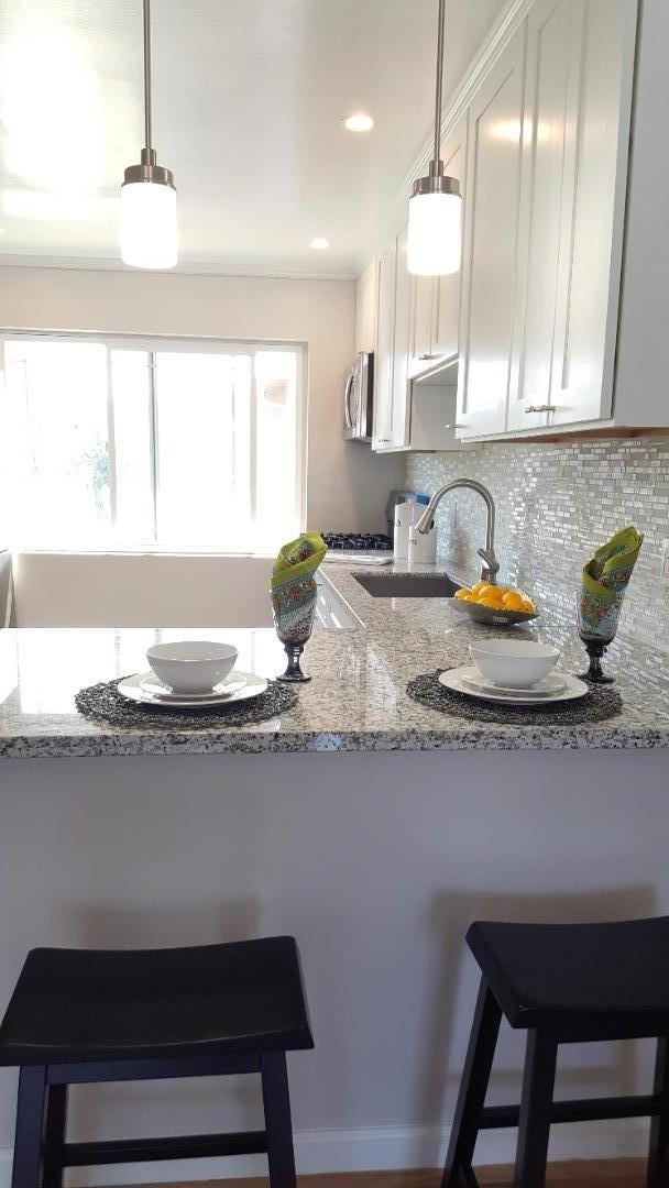 Detail Gallery Image 13 of 19 For 905 Fremont Pl, Menlo Park,  CA 94025 - – Beds | – Baths