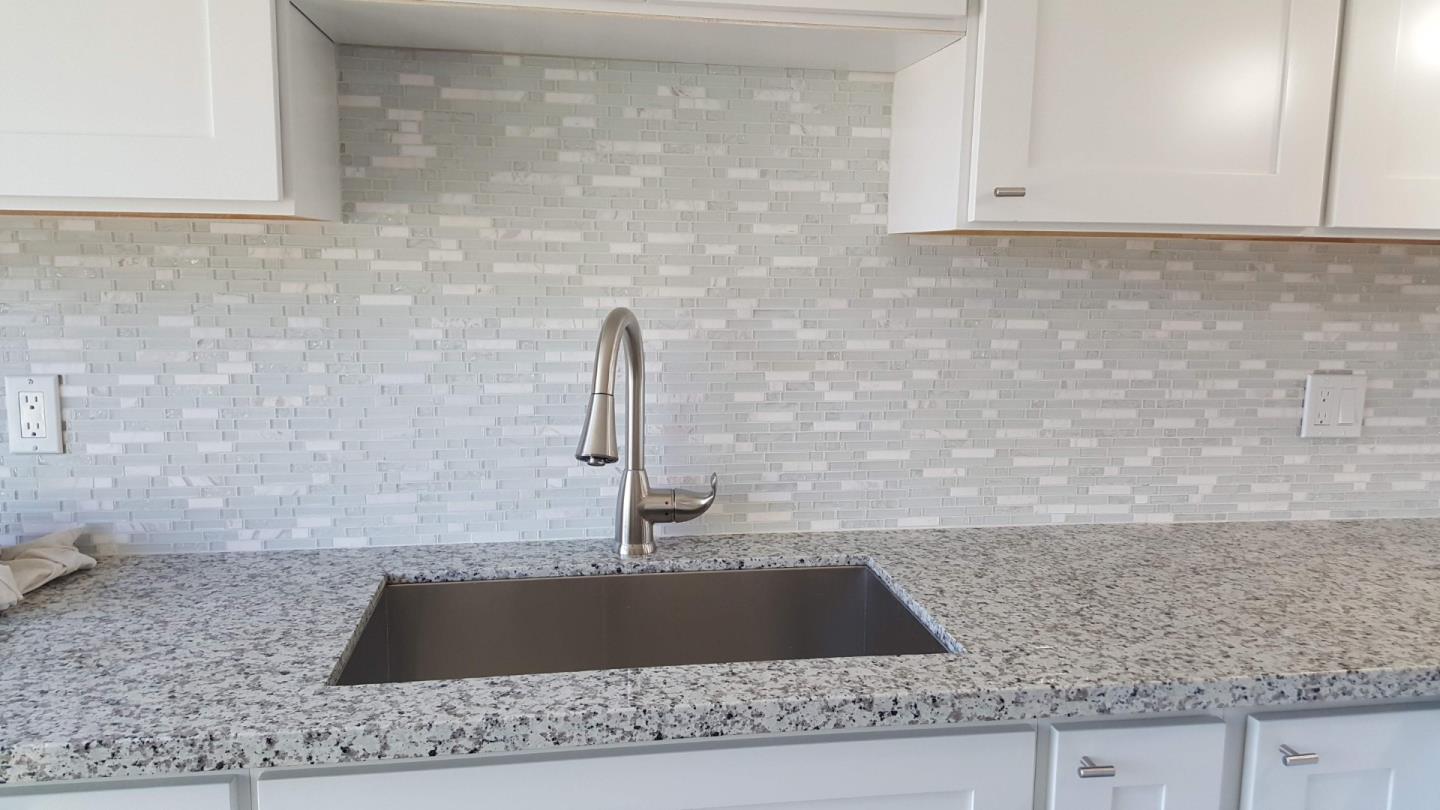 Detail Gallery Image 14 of 19 For 905 Fremont Pl, Menlo Park,  CA 94025 - – Beds | – Baths