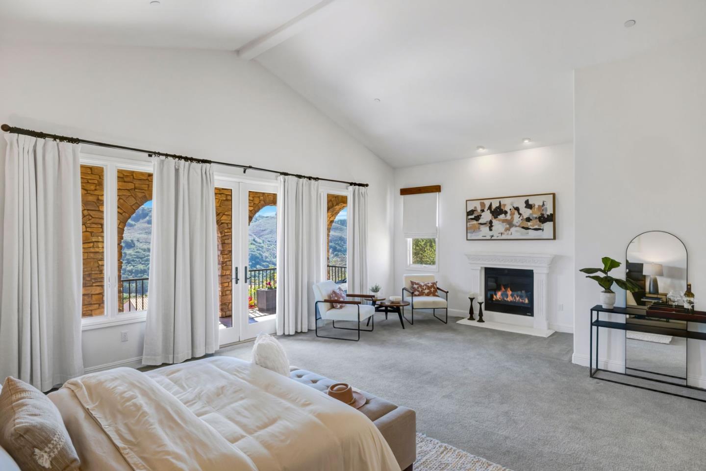 Detail Gallery Image 12 of 24 For 409 Mirador Ct, Monterey,  CA 93940 - 3 Beds | 3/1 Baths