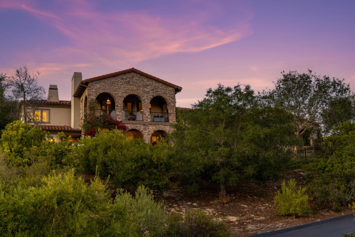 Detail Gallery Image 24 of 24 For 409 Mirador Ct, Monterey,  CA 93940 - 3 Beds | 3/1 Baths