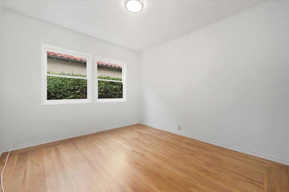 Detail Gallery Image 14 of 21 For 125 Warwick St, Redwood City,  CA 94062 - 2 Beds | 1 Baths