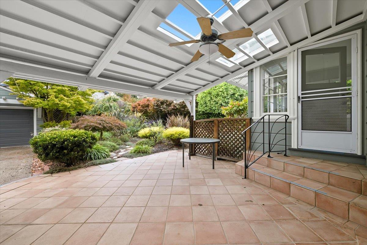 Detail Gallery Image 18 of 21 For 125 Warwick St, Redwood City,  CA 94062 - 2 Beds | 1 Baths