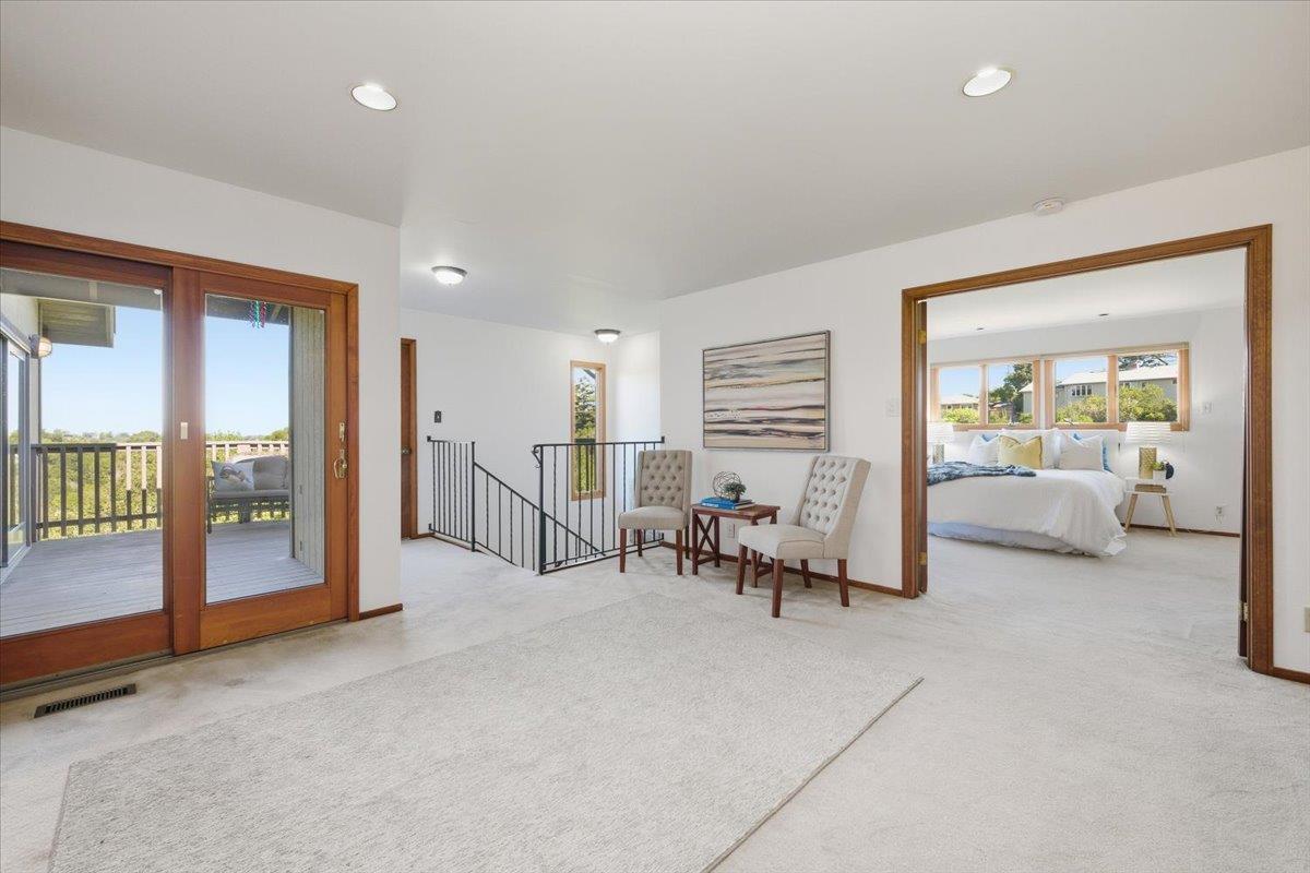 Detail Gallery Image 17 of 34 For 3303 Haskins Dr, Belmont,  CA 94002 - 3 Beds | 2/1 Baths