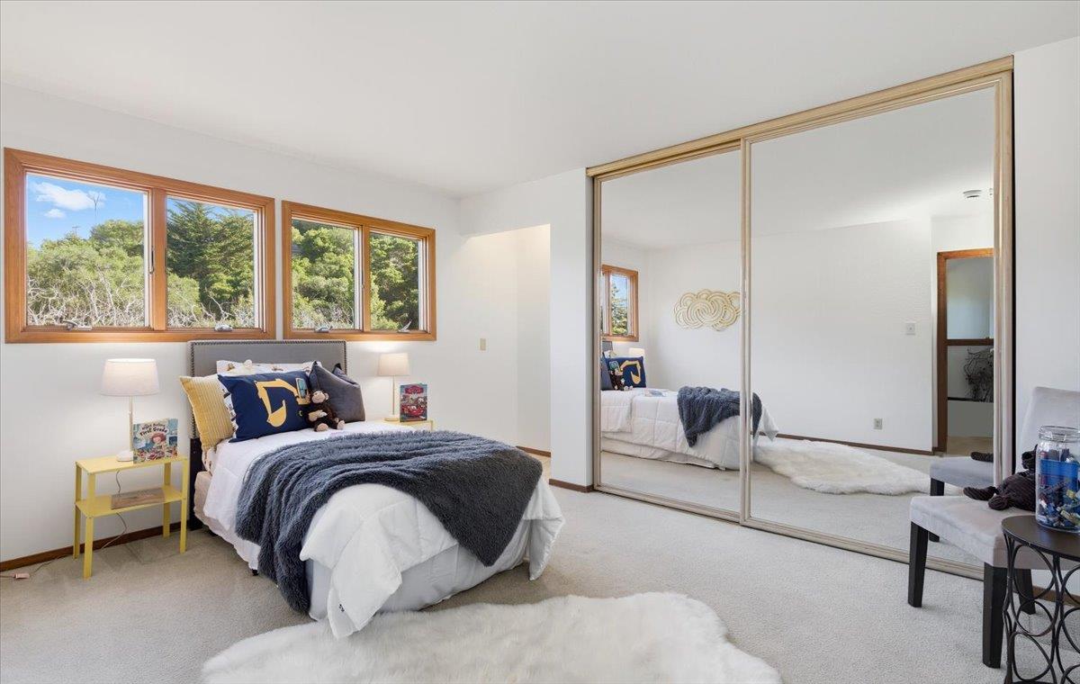 Detail Gallery Image 25 of 34 For 3303 Haskins Dr, Belmont,  CA 94002 - 3 Beds | 2/1 Baths