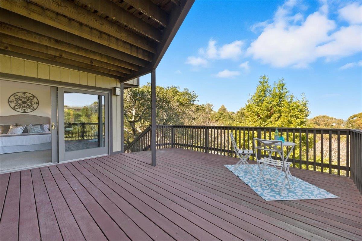 Detail Gallery Image 30 of 34 For 3303 Haskins Dr, Belmont,  CA 94002 - 3 Beds | 2/1 Baths