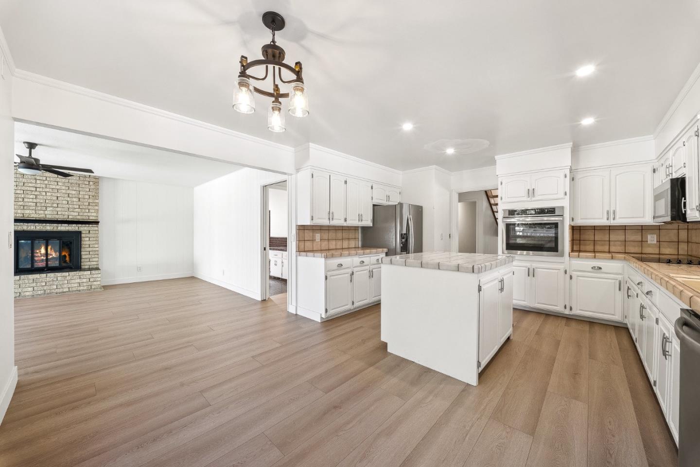 Detail Gallery Image 19 of 48 For 623 High St, Santa Cruz,  CA 95060 - 4 Beds | 3 Baths