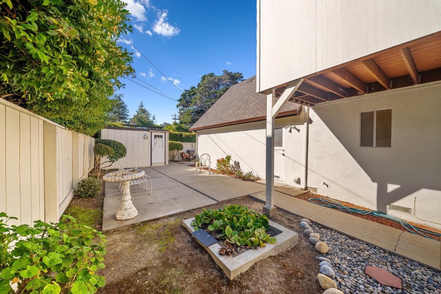 Detail Gallery Image 28 of 48 For 623 High St, Santa Cruz,  CA 95060 - 4 Beds | 3 Baths