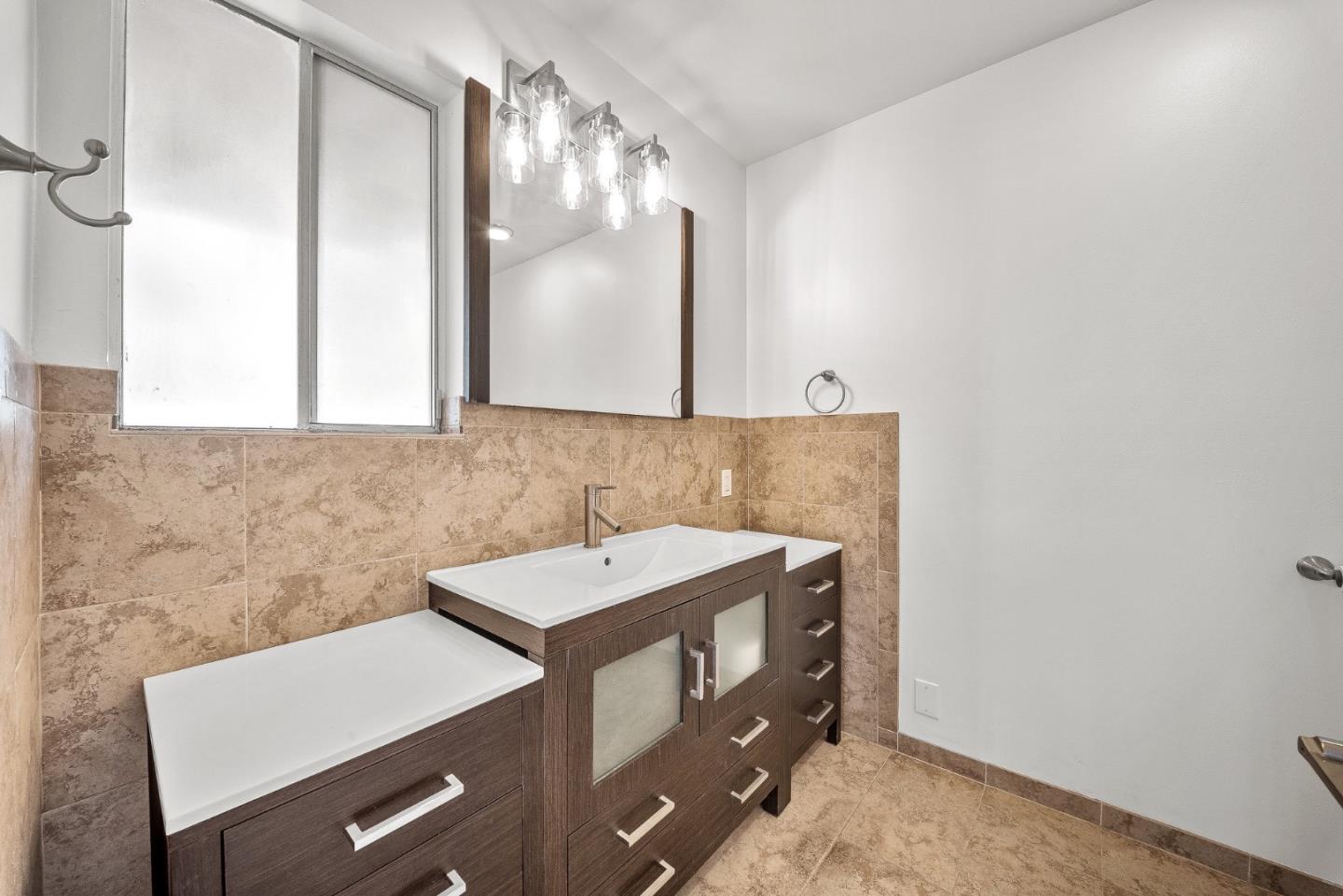 Detail Gallery Image 33 of 48 For 623 High St, Santa Cruz,  CA 95060 - 4 Beds | 3 Baths