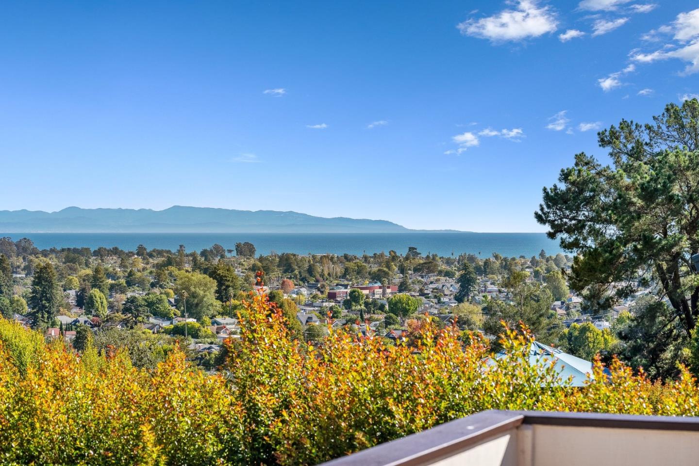 Detail Gallery Image 45 of 48 For 623 High St, Santa Cruz,  CA 95060 - 4 Beds | 3 Baths