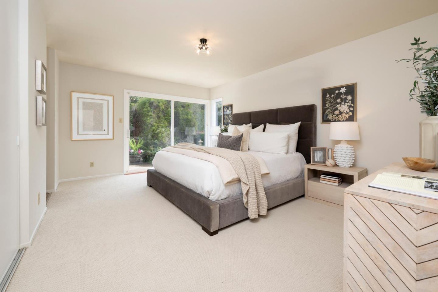 Detail Gallery Image 12 of 19 For 1712 Los Altos Dr, San Mateo,  CA 94402 - 3 Beds | 2 Baths