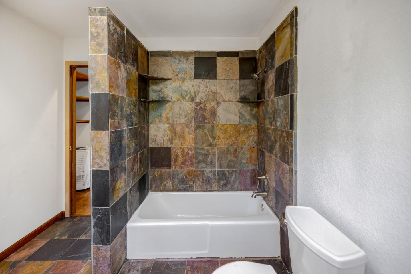 Detail Gallery Image 31 of 46 For 274 Corral De Tierra Rd, Corral De Tierra,  CA 93908 - 3 Beds | 3/1 Baths