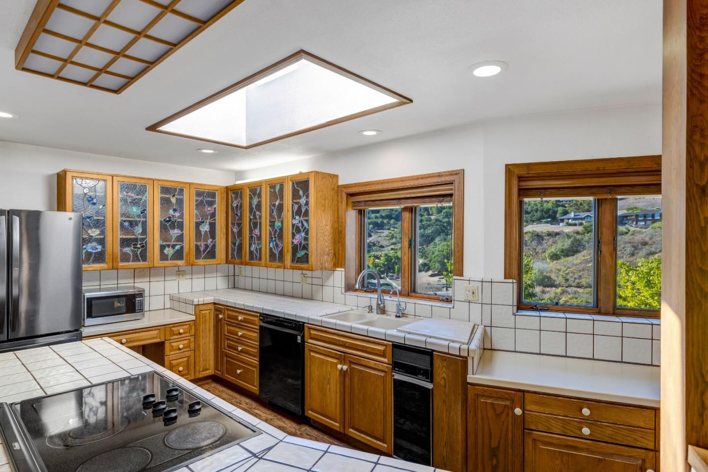 Detail Gallery Image 9 of 46 For 274 Corral De Tierra Rd, Corral De Tierra,  CA 93908 - 3 Beds | 3/1 Baths