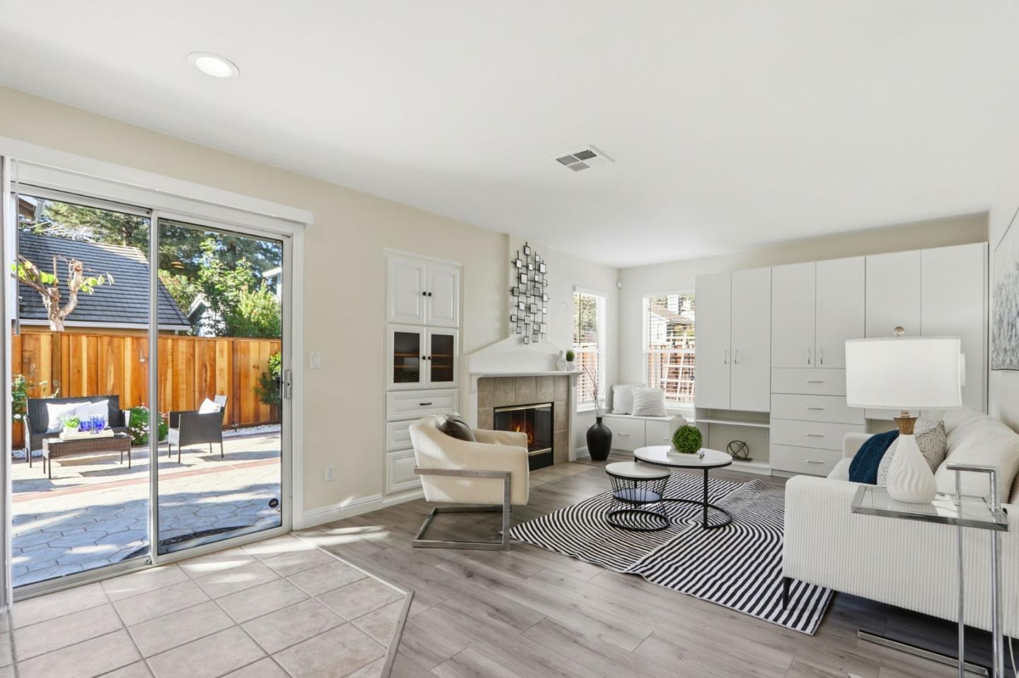 Detail Gallery Image 11 of 42 For 6117 Yeadon Way, San Jose,  CA 95119 - 4 Beds | 2/1 Baths