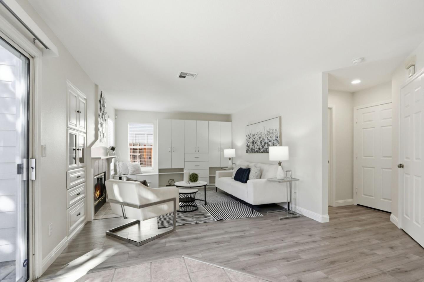 Detail Gallery Image 13 of 42 For 6117 Yeadon Way, San Jose,  CA 95119 - 4 Beds | 2/1 Baths